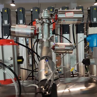 Fabrieksfabriek 1-5L wasmiddel vloeistof vulmachine met deksel en etikettering optionele