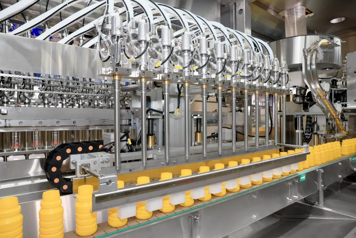 1l-5l eetbare olie specerij olie saus sap azijn hoge snelheid automatische vulmachine dop en verpakkingsmachine 5